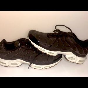 Air Max Plus EF Velvet Brown Men’s Size 12